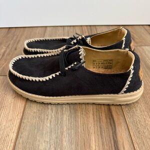 Hey Dude Women’s Black and Tan Crochet Shoes
